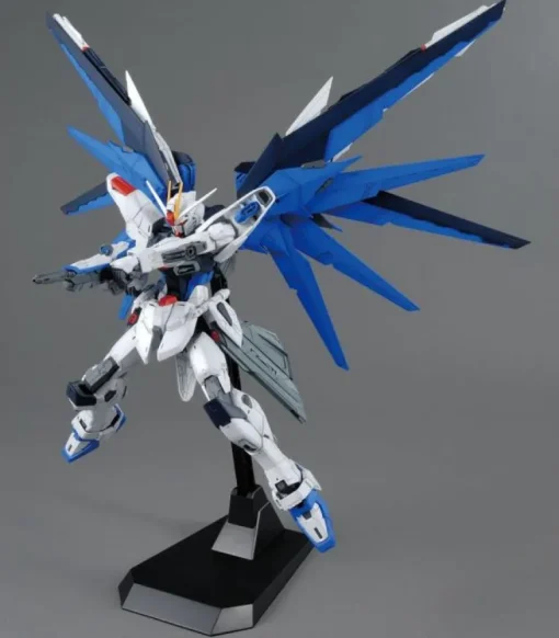 GUNDAM - MG 1/100 FREEDOM GUNDAM Ver.2.0