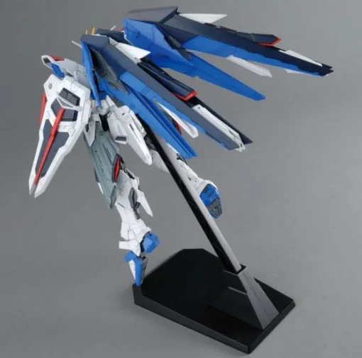 GUNDAM - MG 1/100 FREEDOM GUNDAM Ver.2.0