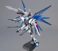 GUNDAM - MG 1/100 FREEDOM GUNDAM Ver.2.0
