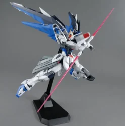 GUNDAM - MG 1/100 FREEDOM GUNDAM Ver.2.0